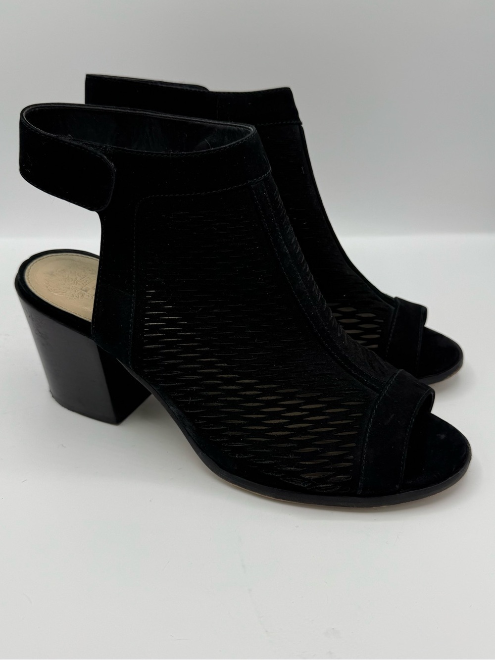 Vince Camuto Lavette Black Perforated Peep Toe Block Heel Booties size 9